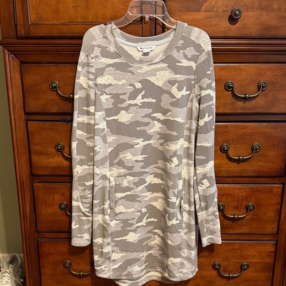 Athleta Camo Long Sleeve Dress - Gray and Cream